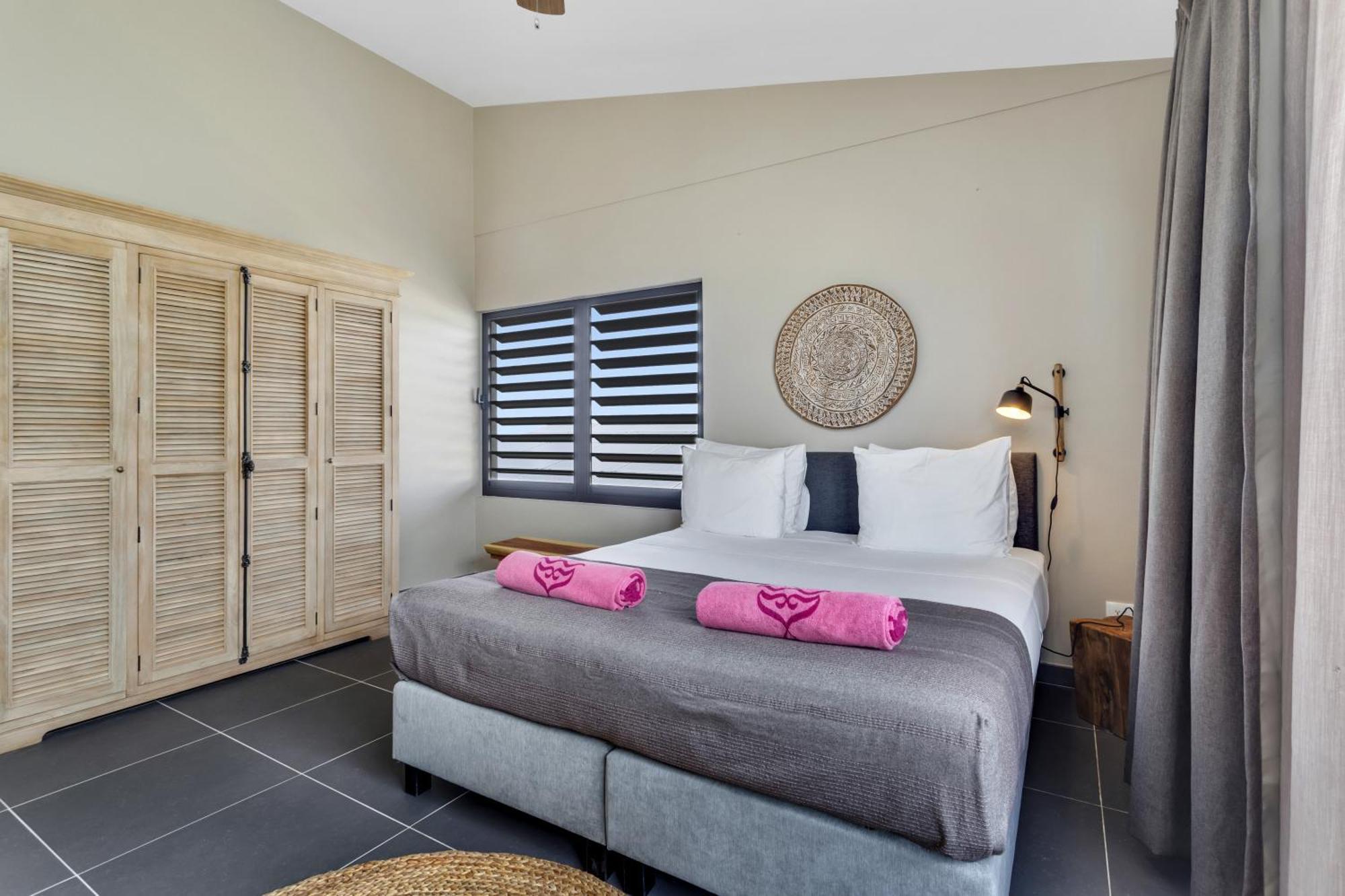 Delfins Beach Resort Bonaire, Tapestry Collection By Hilton كراليندايك المظهر الخارجي الصورة