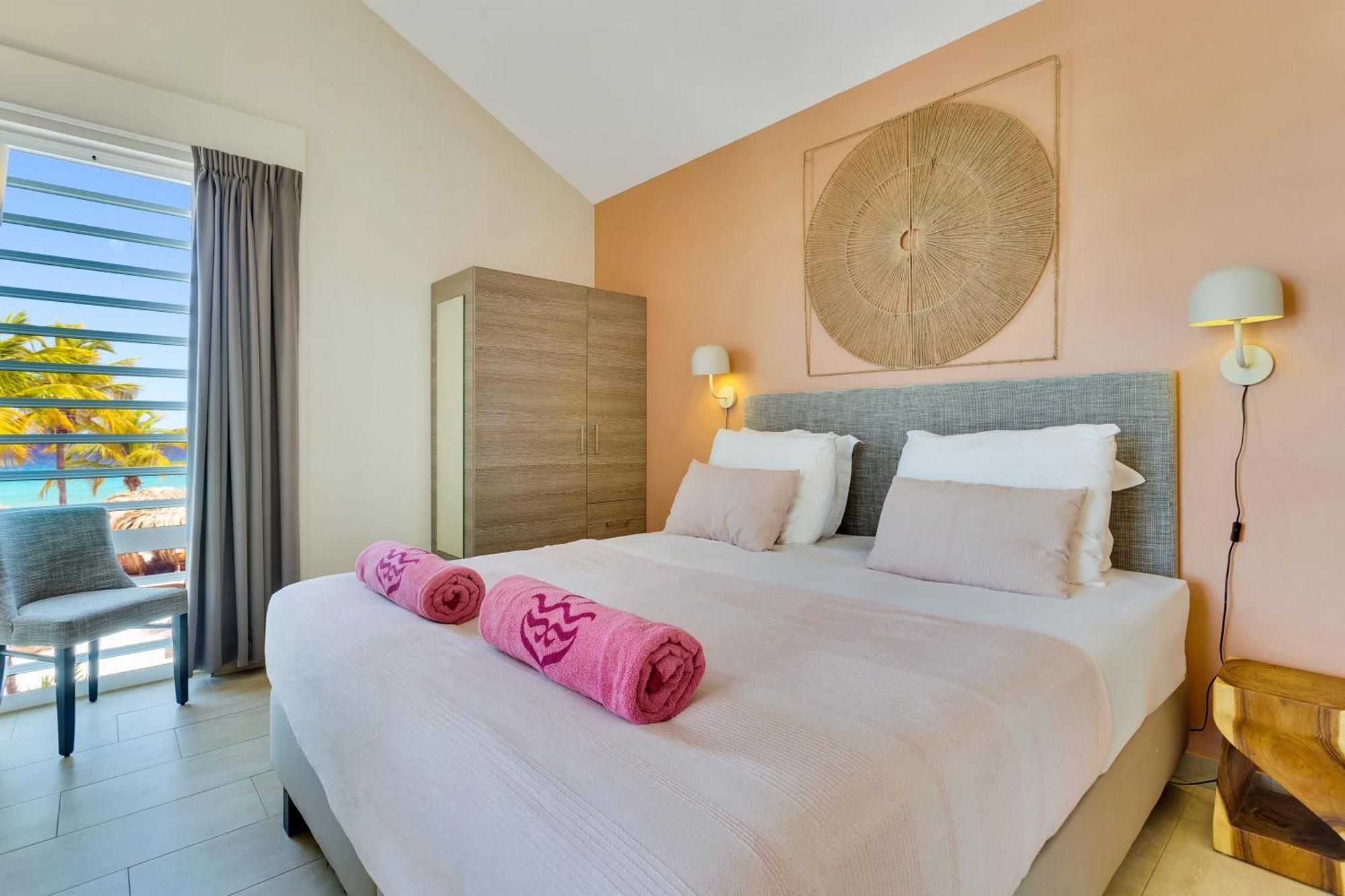 Delfins Beach Resort Bonaire, Tapestry Collection By Hilton كراليندايك المظهر الخارجي الصورة